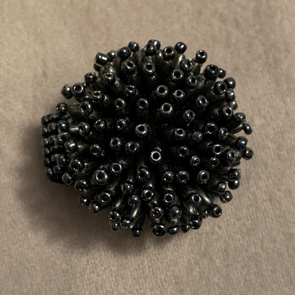 New Beaded Pom Pom stretch ring from MOMA in NYC - Picture 3 of 4